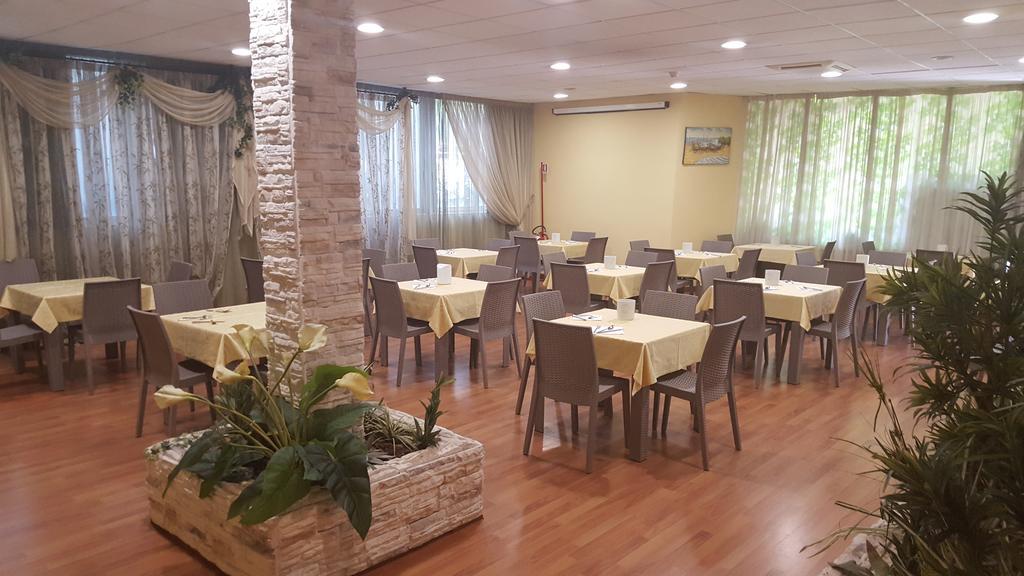 Hotel Corallo Francavilla Al Mare Zewnętrze zdjęcie