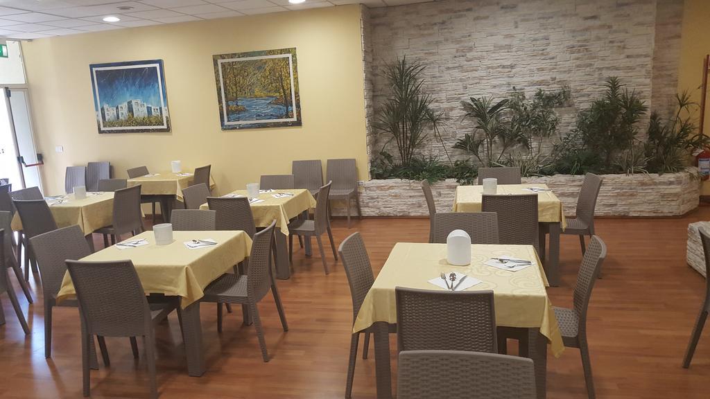 Hotel Corallo Francavilla Al Mare Zewnętrze zdjęcie